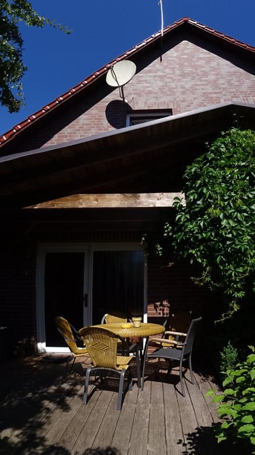Ferienhaus Im Urigen Garten Bzw Eulenhaus Цингст Екстер'єр фото