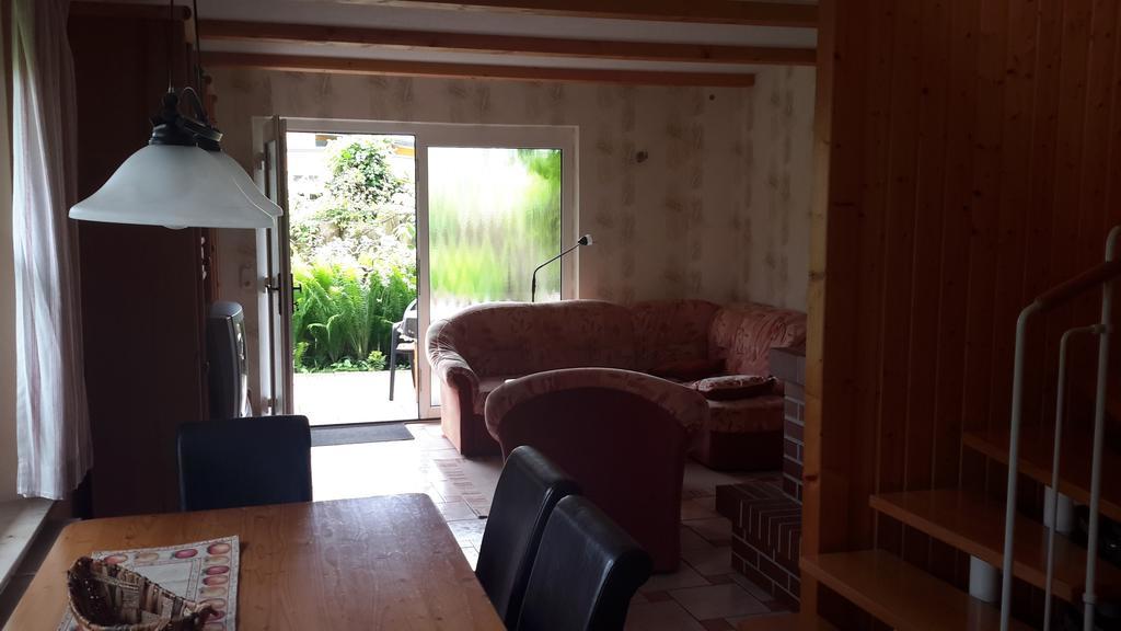 Ferienhaus Im Urigen Garten Bzw Eulenhaus Цингст Номер фото